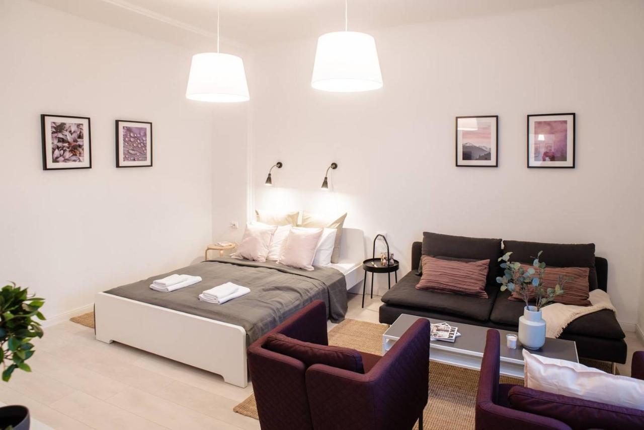 Very Central, New And Comfy With A/c Apartman *