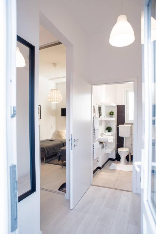 Apartman Very Central, New And Comfy With A/c
